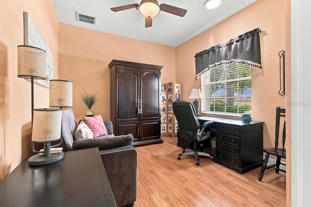 10109 ALAMANCE DR — photo 4