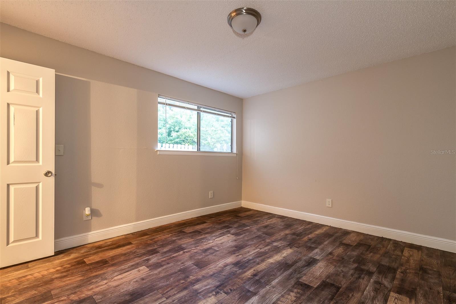 Home in LARGO — photo 4