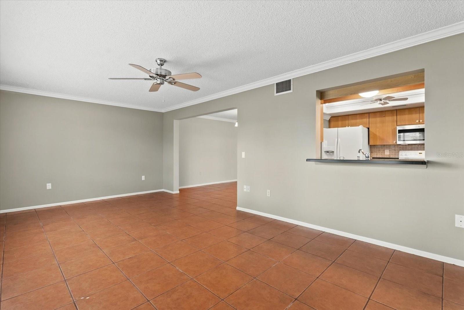1507 N KNOLLWOOD DR — photo 17