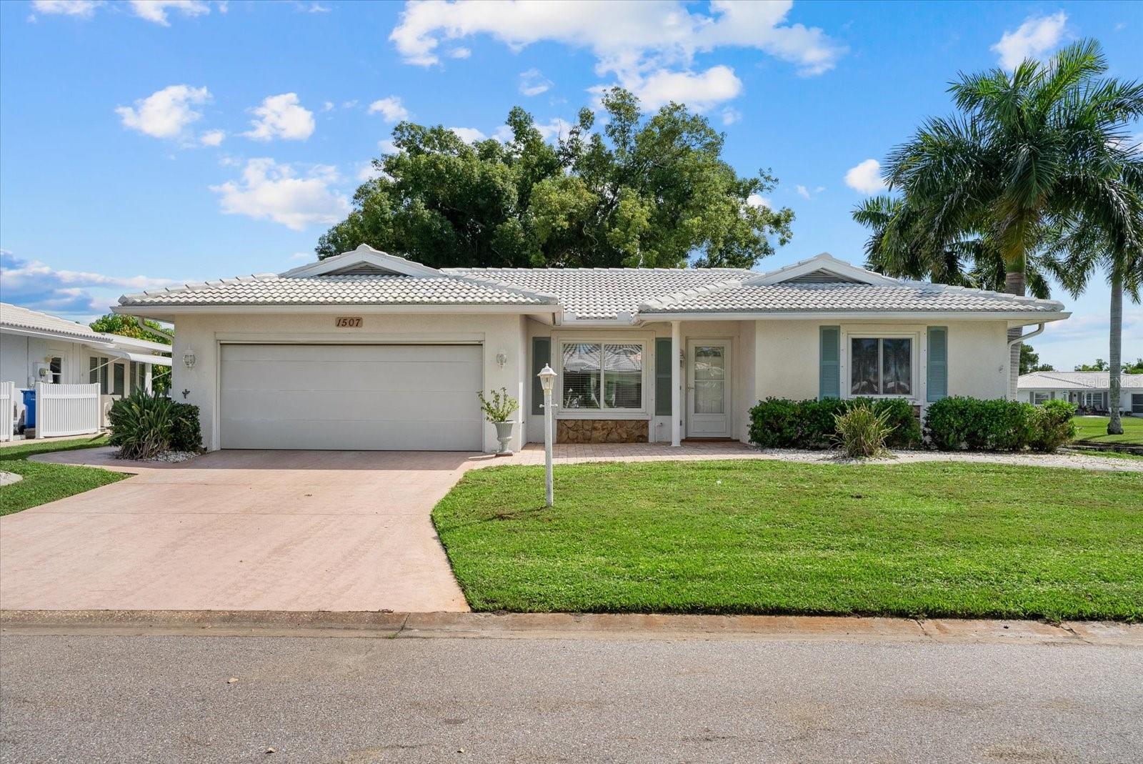 1507 N KNOLLWOOD DR — photo 36