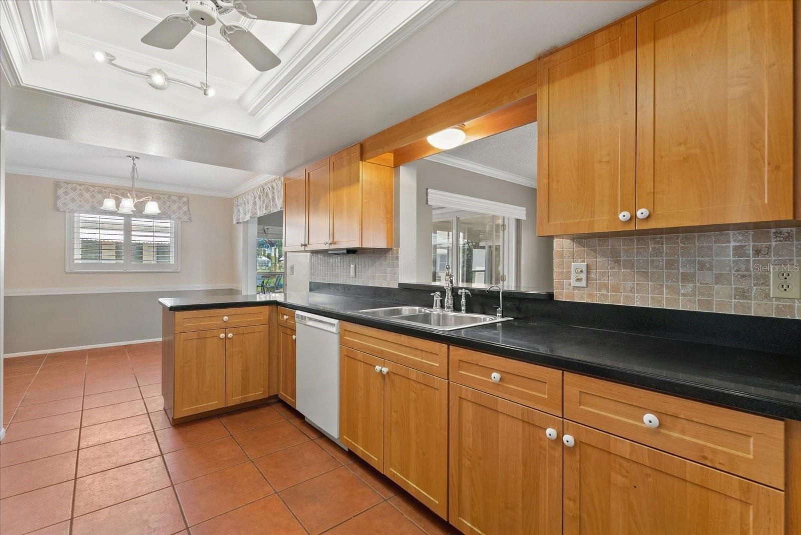 1507 N KNOLLWOOD DR — photo 11