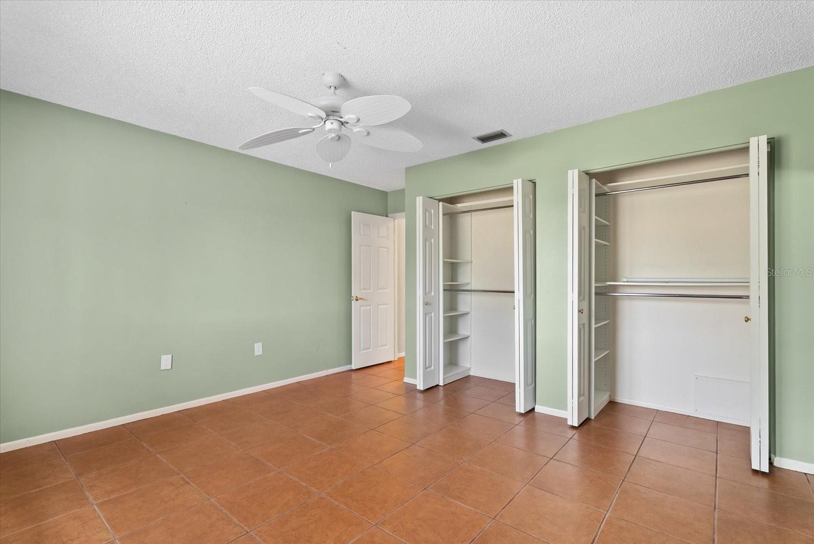 1507 N KNOLLWOOD DR — photo 26