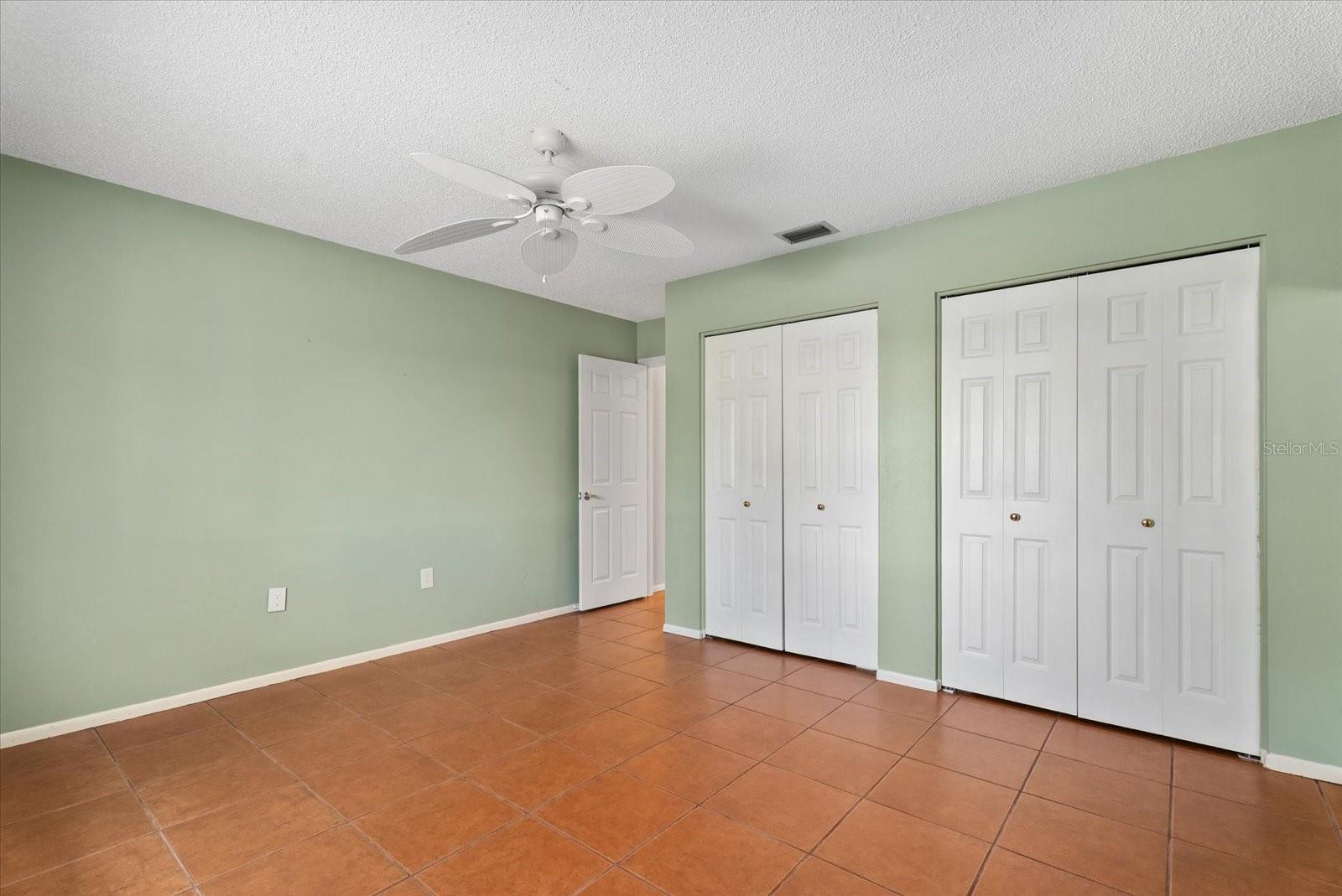 1507 N KNOLLWOOD DR — photo 25