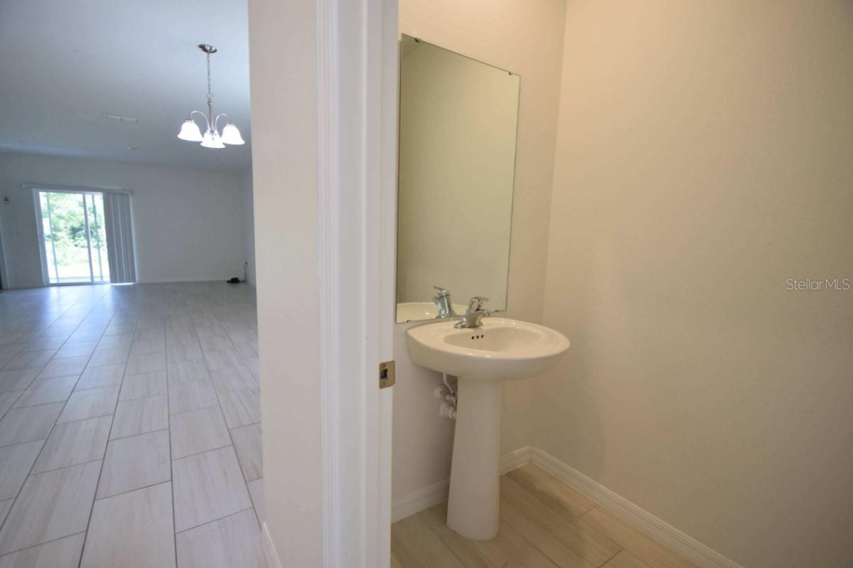 4060 RADIANT MOUNTAIN DR — photo 10