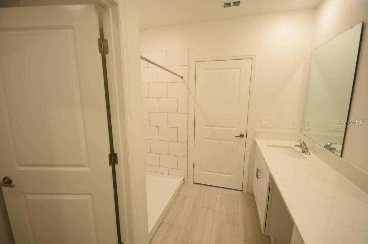 4060 RADIANT MOUNTAIN DR — photo 34
