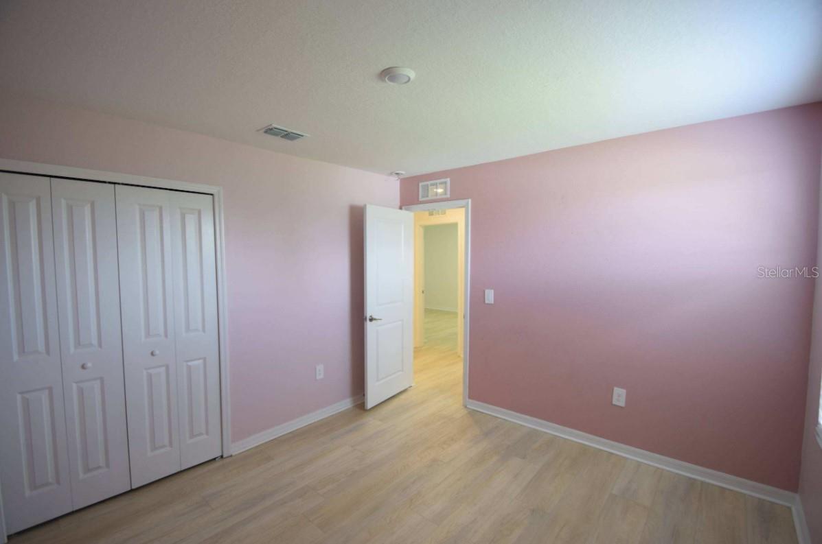 4060 RADIANT MOUNTAIN DR — photo 9