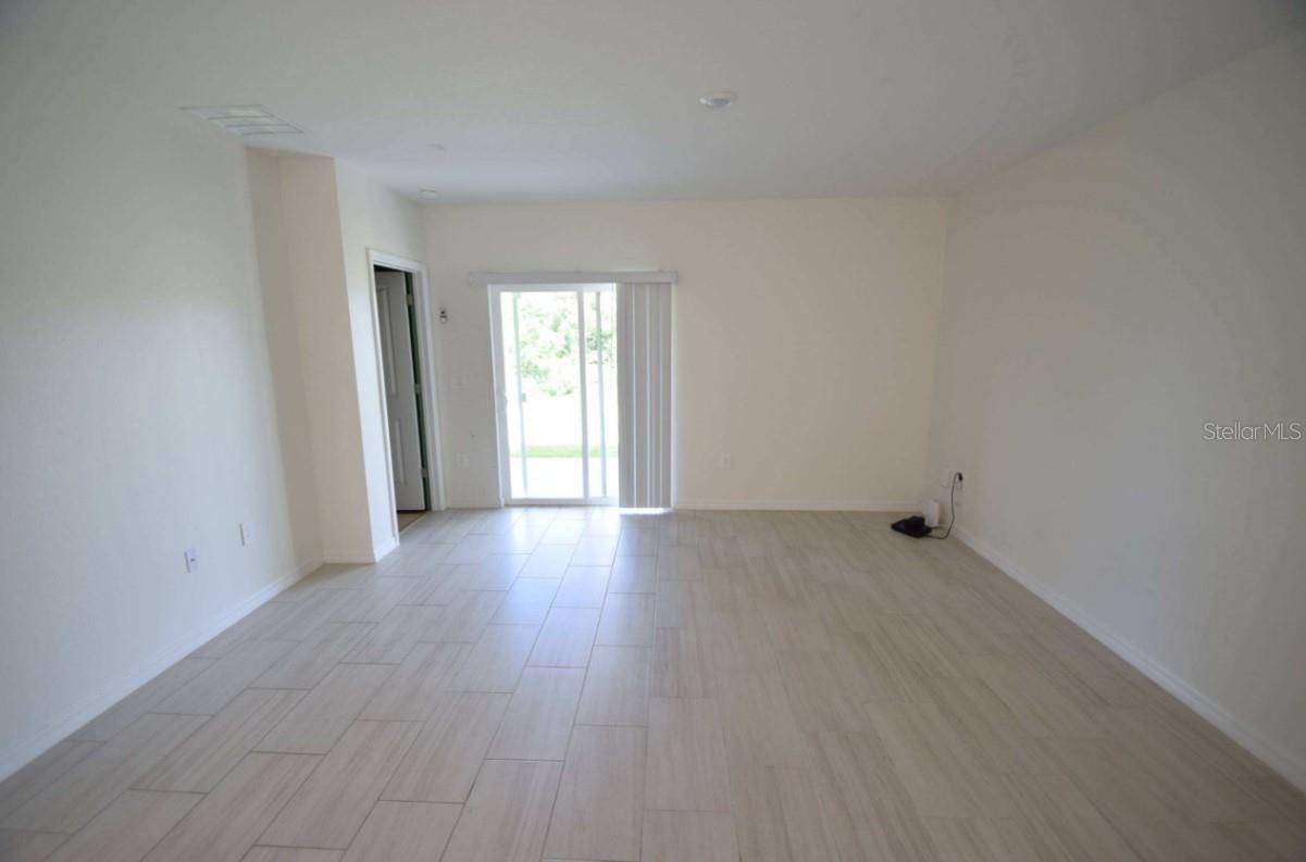 4060 RADIANT MOUNTAIN DR — photo 28