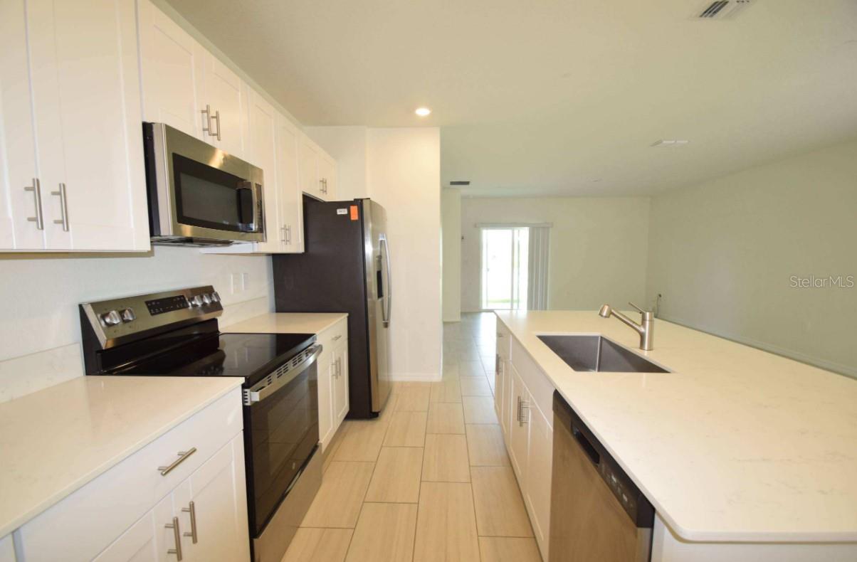 4060 RADIANT MOUNTAIN DR — photo 12