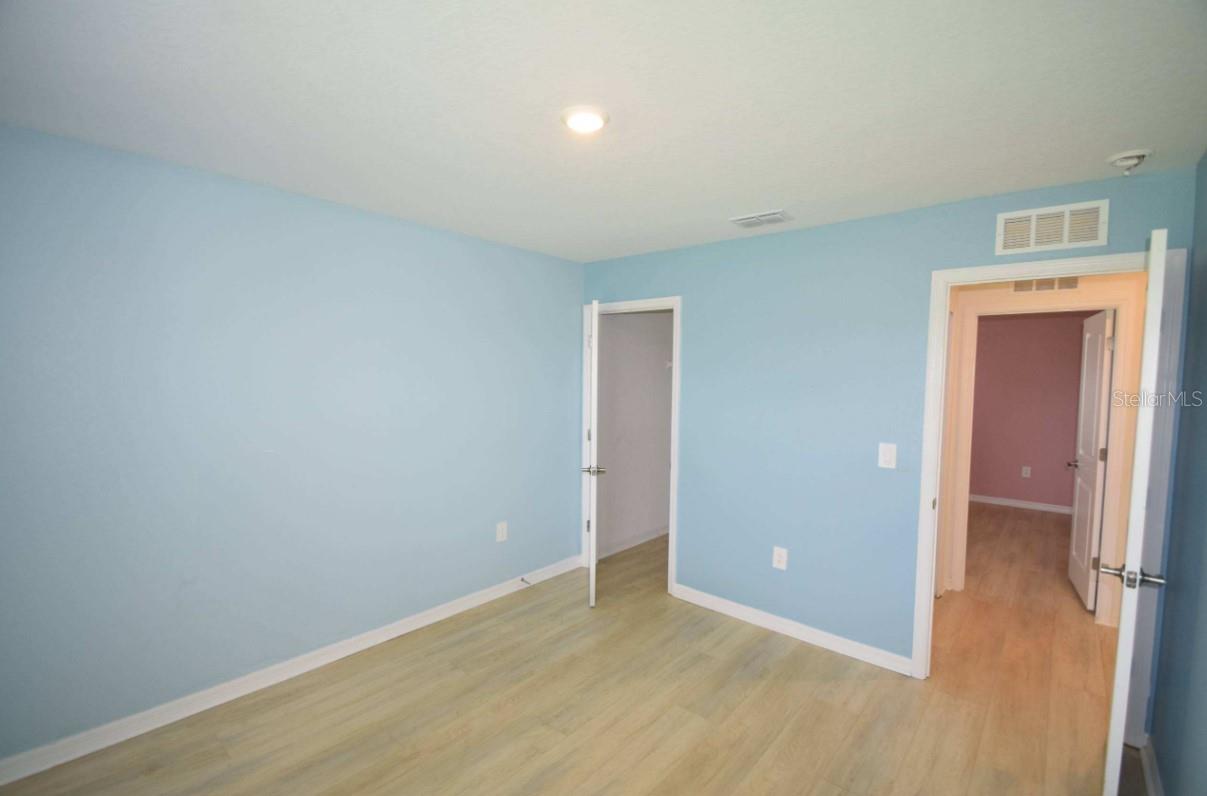 4060 RADIANT MOUNTAIN DR — photo 16