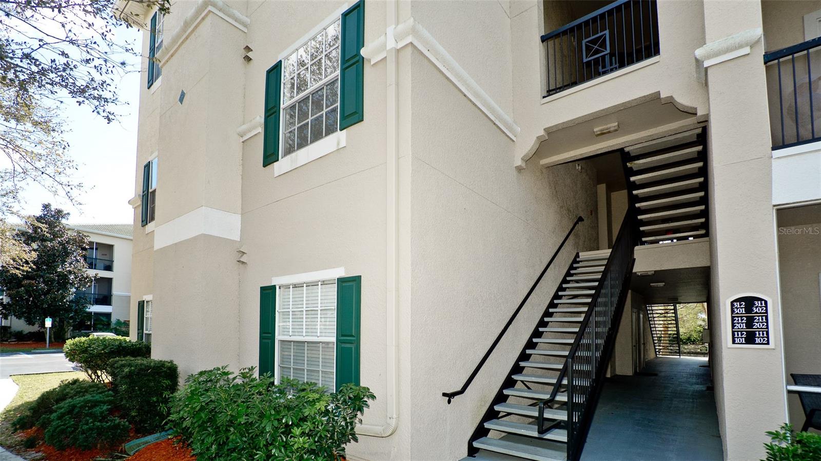 5160 NORTHRIDGE RD #201 — photo 2