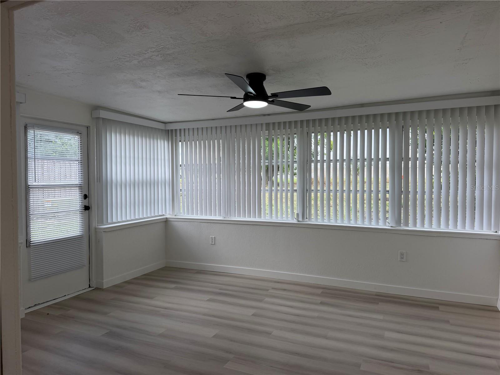 6810 EL CAMINO PALOMA ST — photo 6