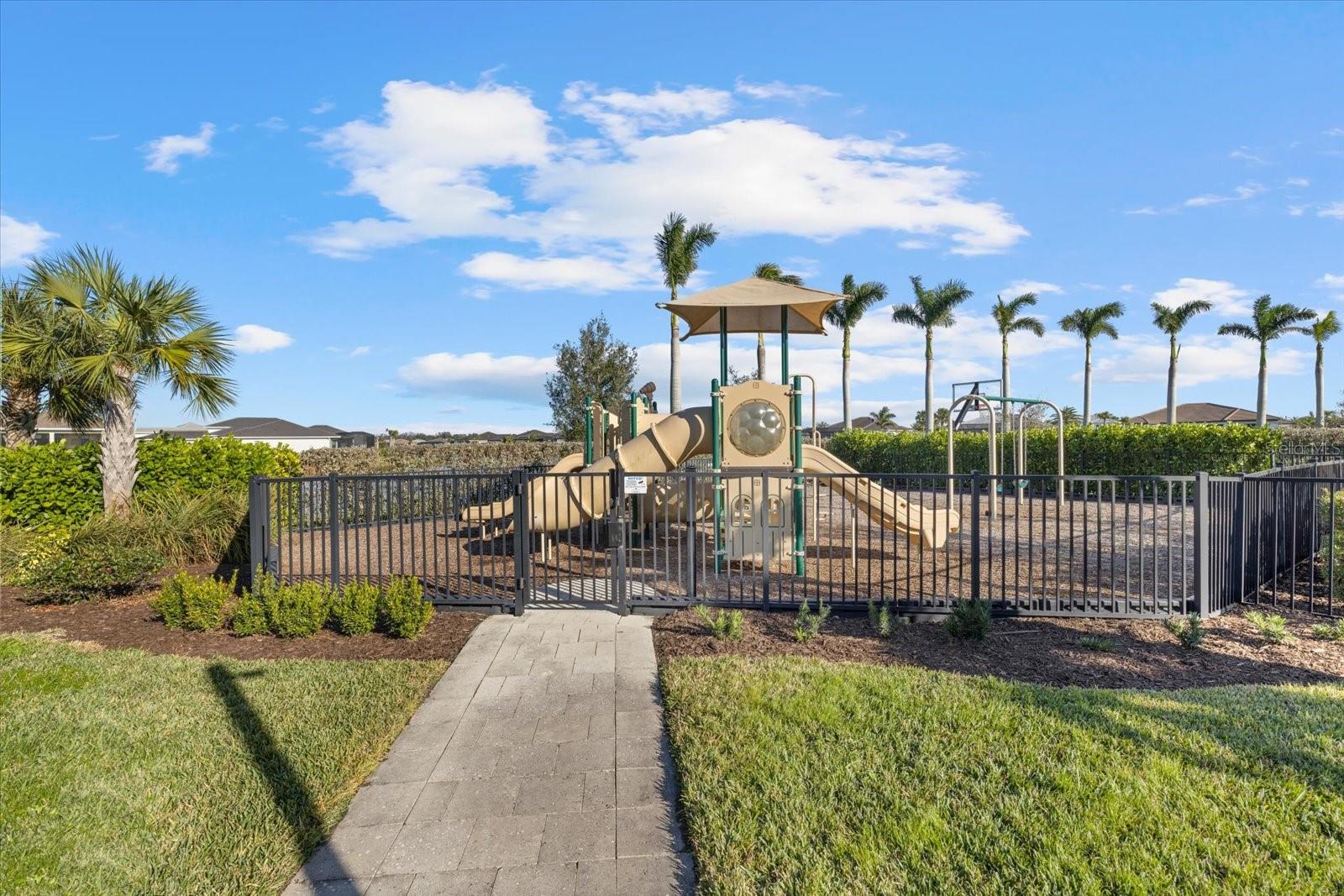4588 MONDRIAN CT — photo 57