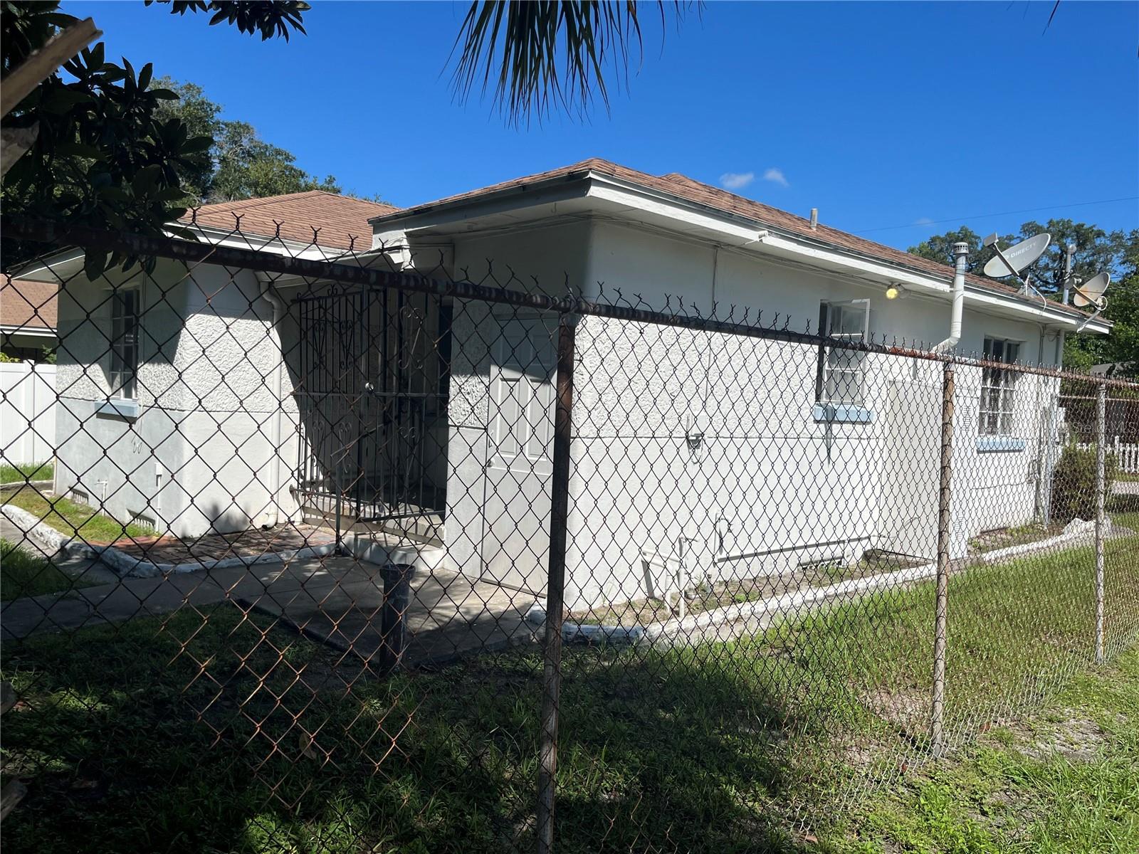 1227 E 24TH AVE — photo 3