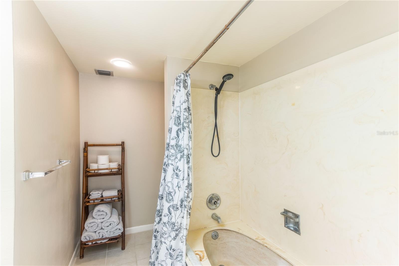 700 ISLAND WAY #501 — photo 26