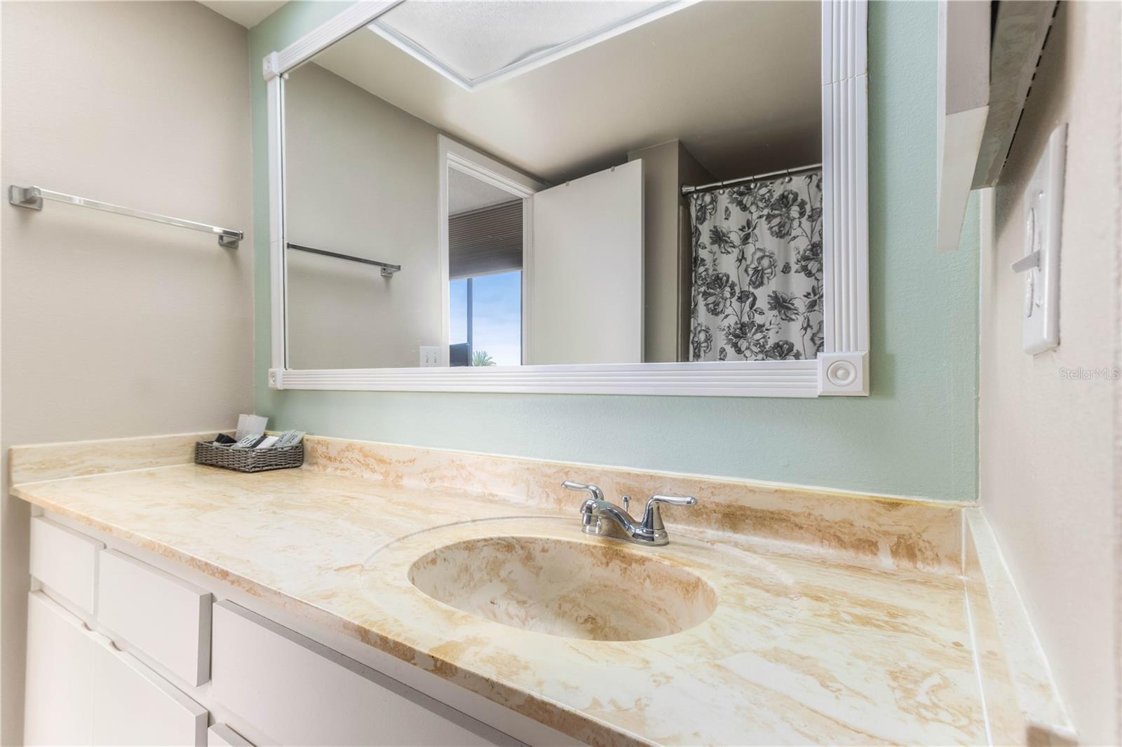 700 ISLAND WAY #501 — photo 29