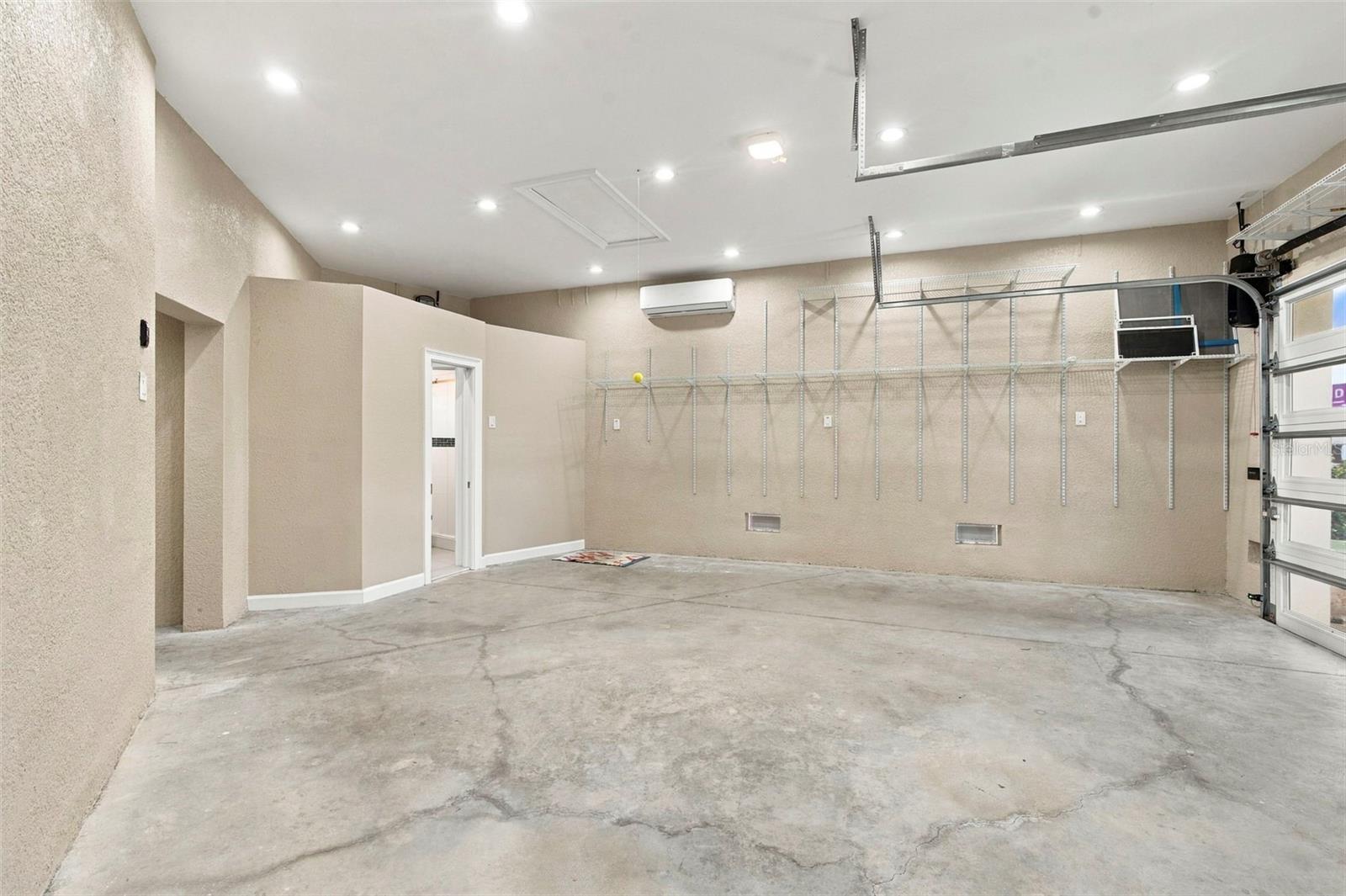 3905 FONTAINEBLEAU DR — photo 54