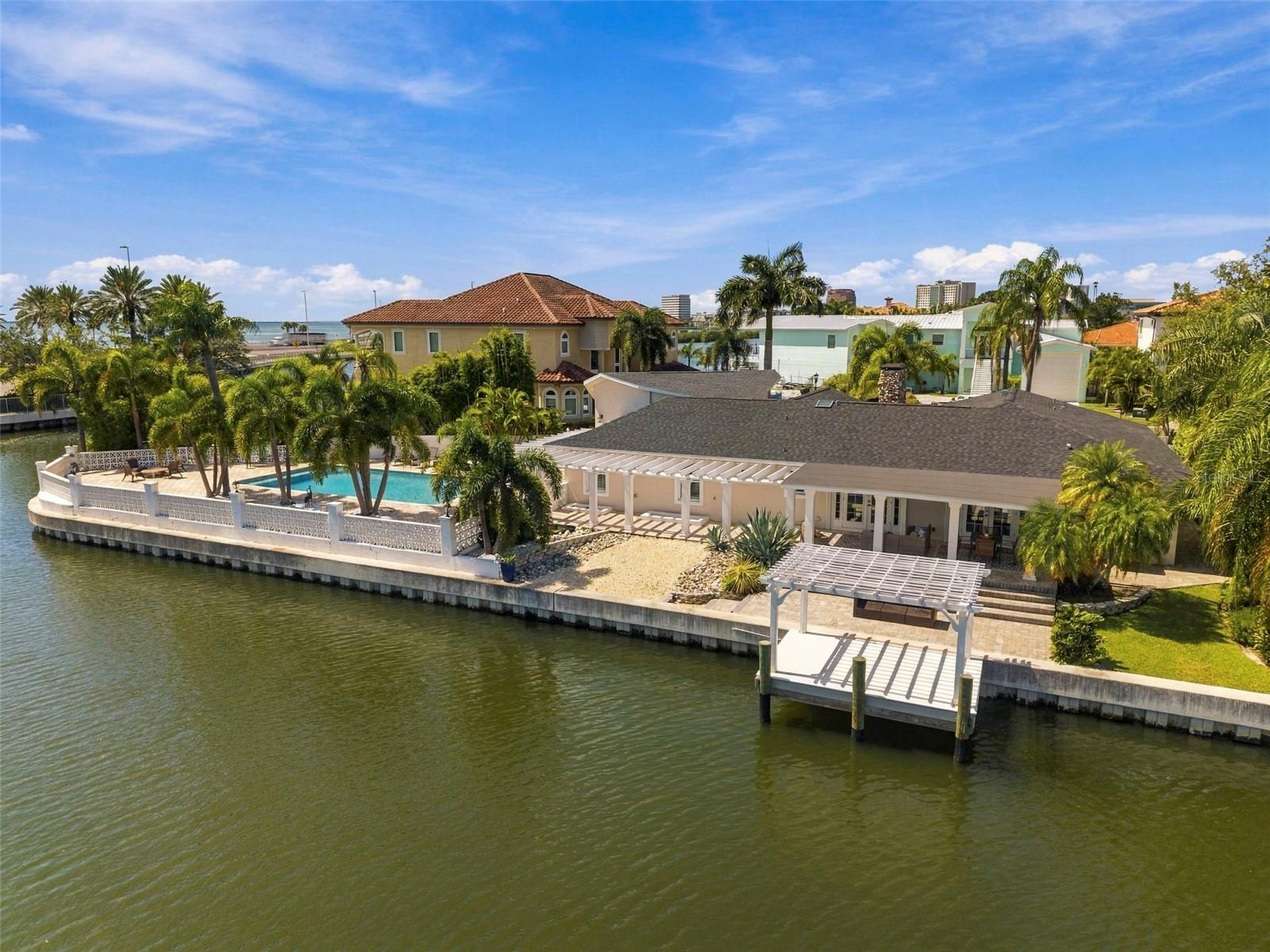 3905 FONTAINEBLEAU DR — photo 84