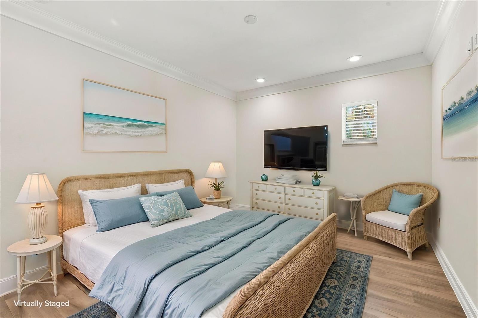 3905 FONTAINEBLEAU DR — photo 45