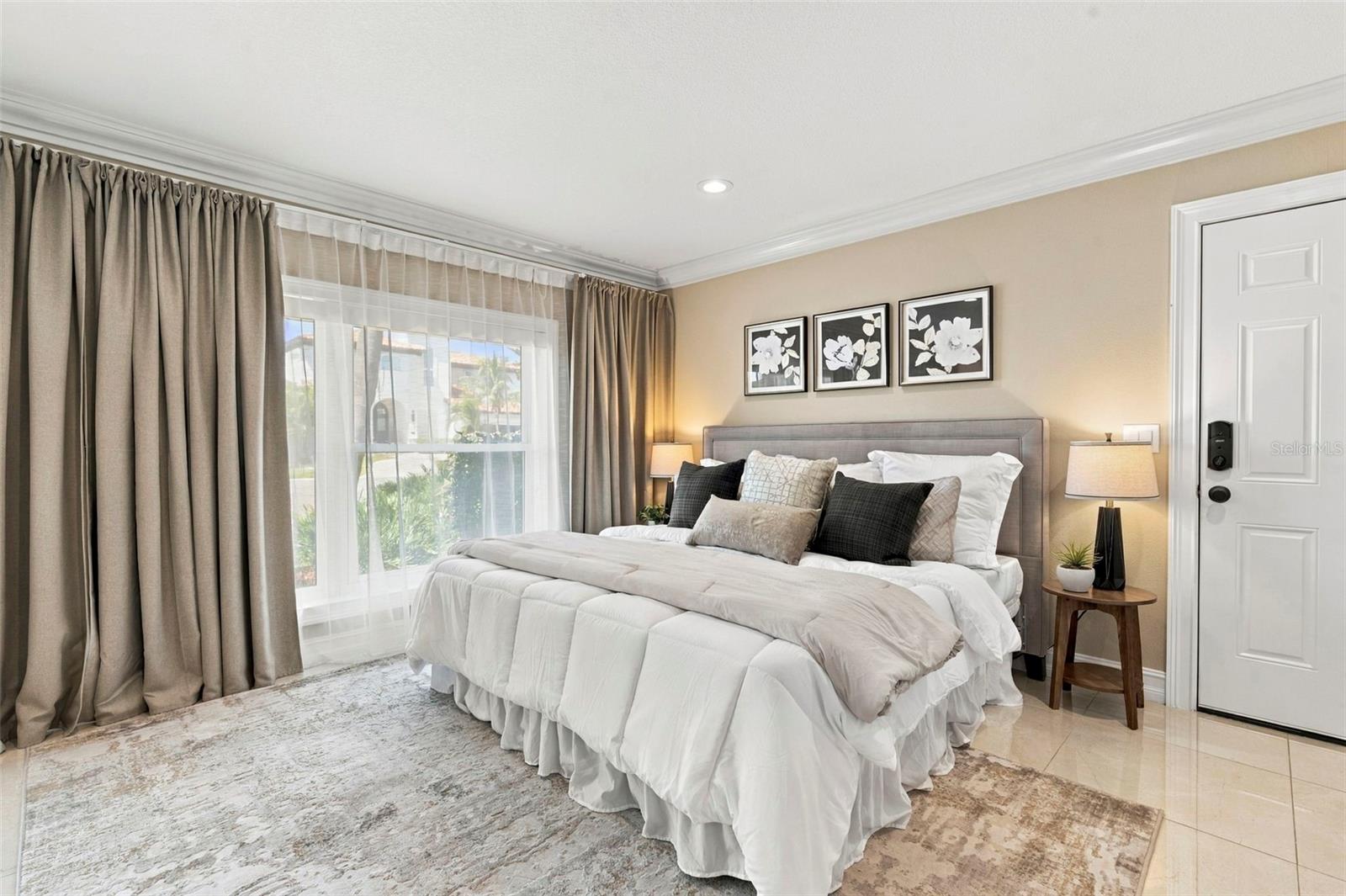 3905 FONTAINEBLEAU DR — photo 38