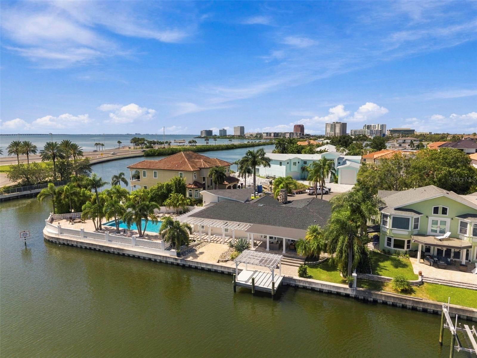 3905 FONTAINEBLEAU DR — photo 77