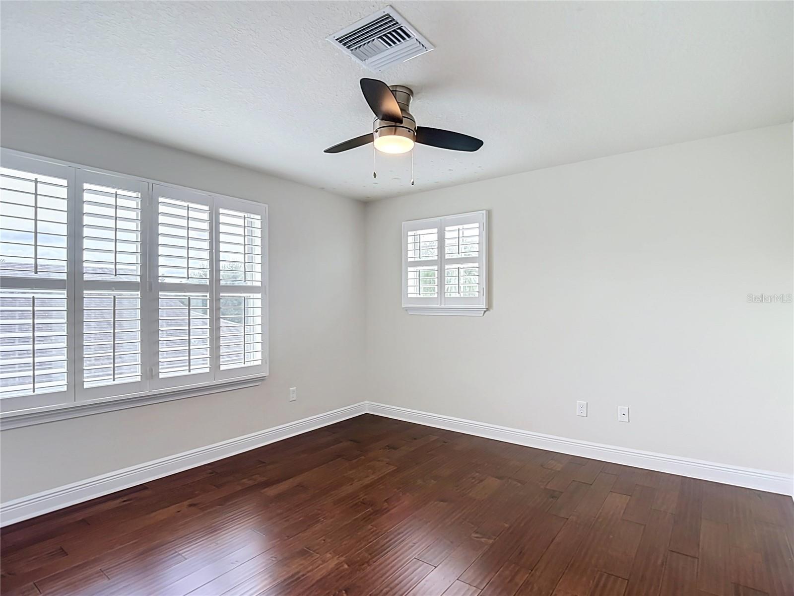3117 MAJESTIC VIEW DR — photo 37