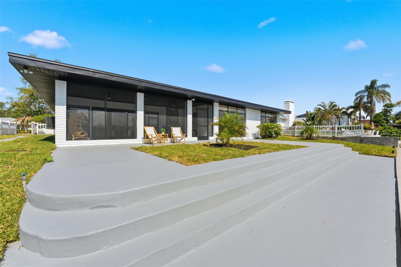 3917 E EDEN ROC CIR — photo 23