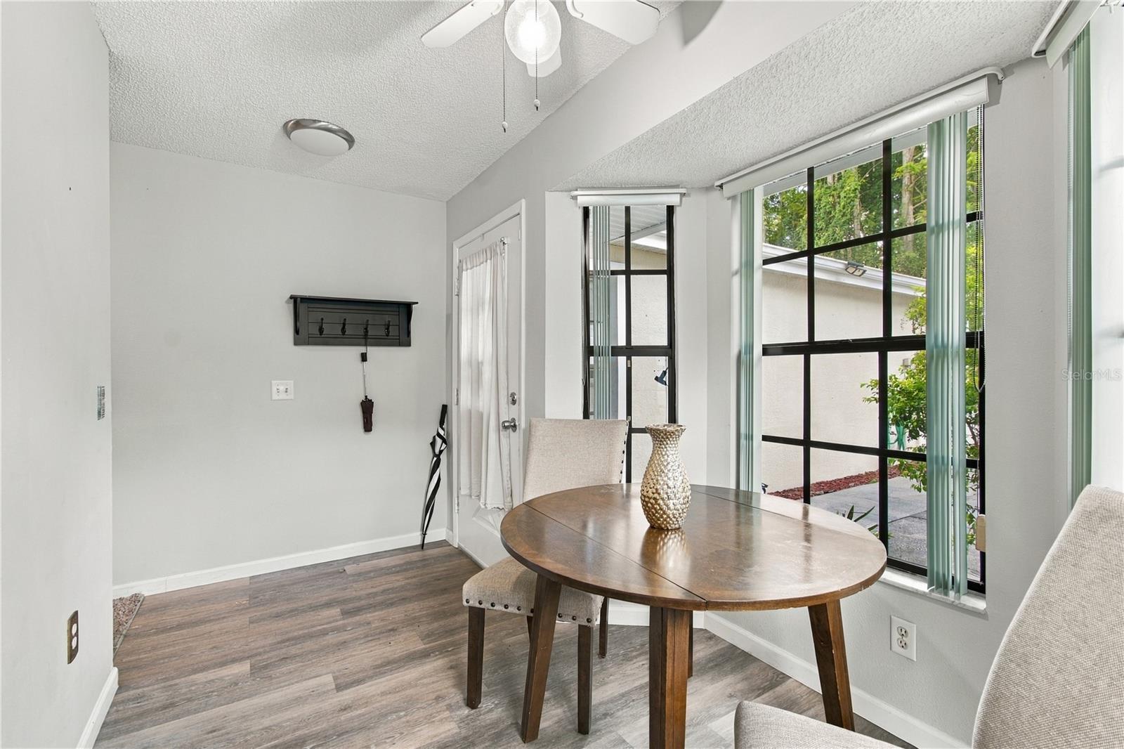 12508 HOLLYBROOK LN — photo 10