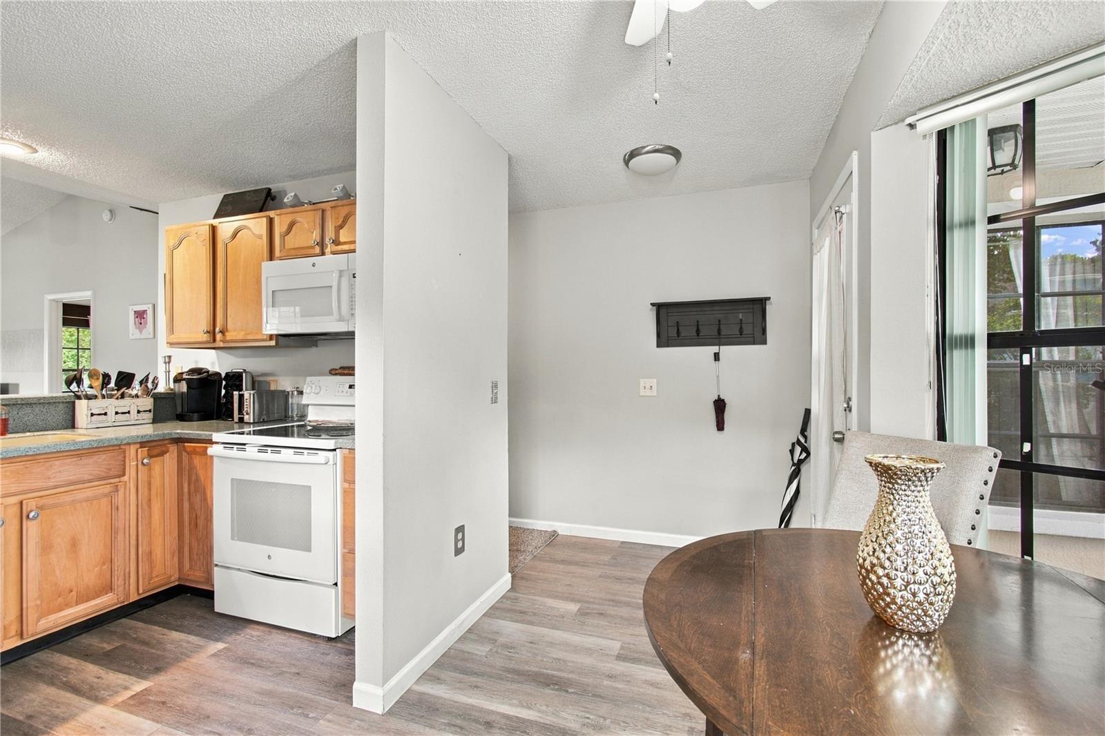 12508 HOLLYBROOK LN — photo 9