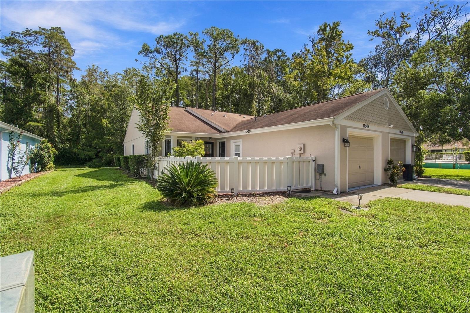 12508 HOLLYBROOK LN — photo 3