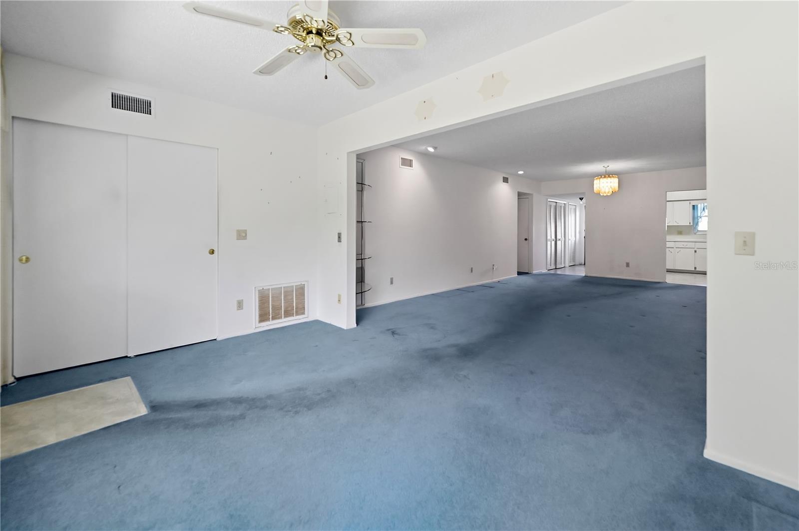 2255 PHILIPPINE DR #19 — photo 8