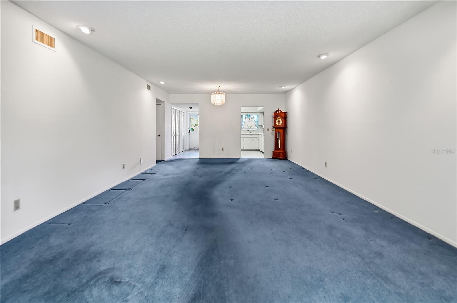 2255 PHILIPPINE DR #19 — photo 4