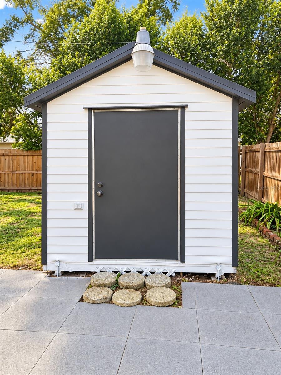109 W GRAPEFRUIT CIR — photo 23