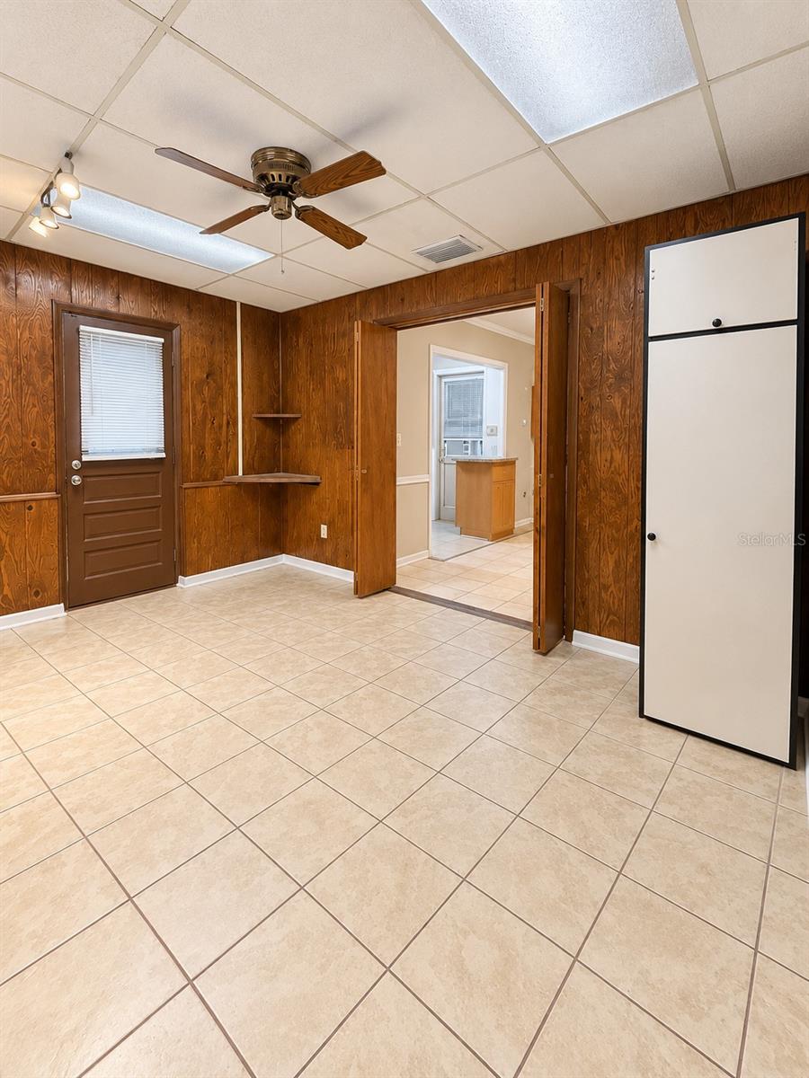 109 W GRAPEFRUIT CIR — photo 18