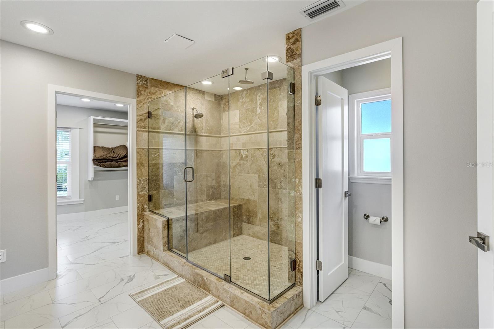 3923 DORAL DR — photo 22