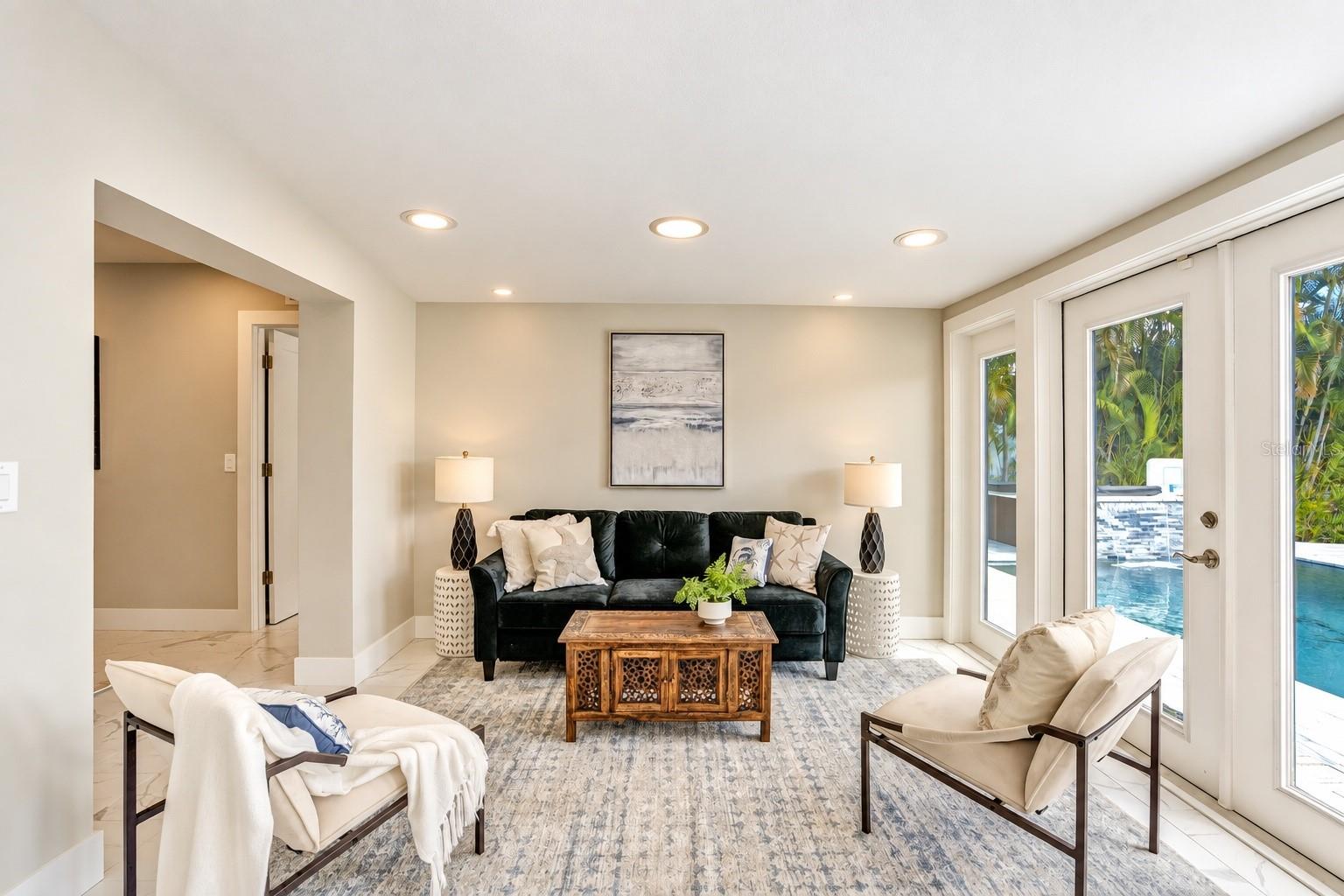 3923 DORAL DR — photo 12