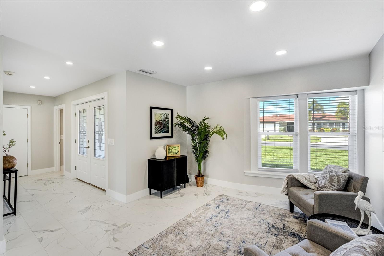 3923 DORAL DR — photo 15
