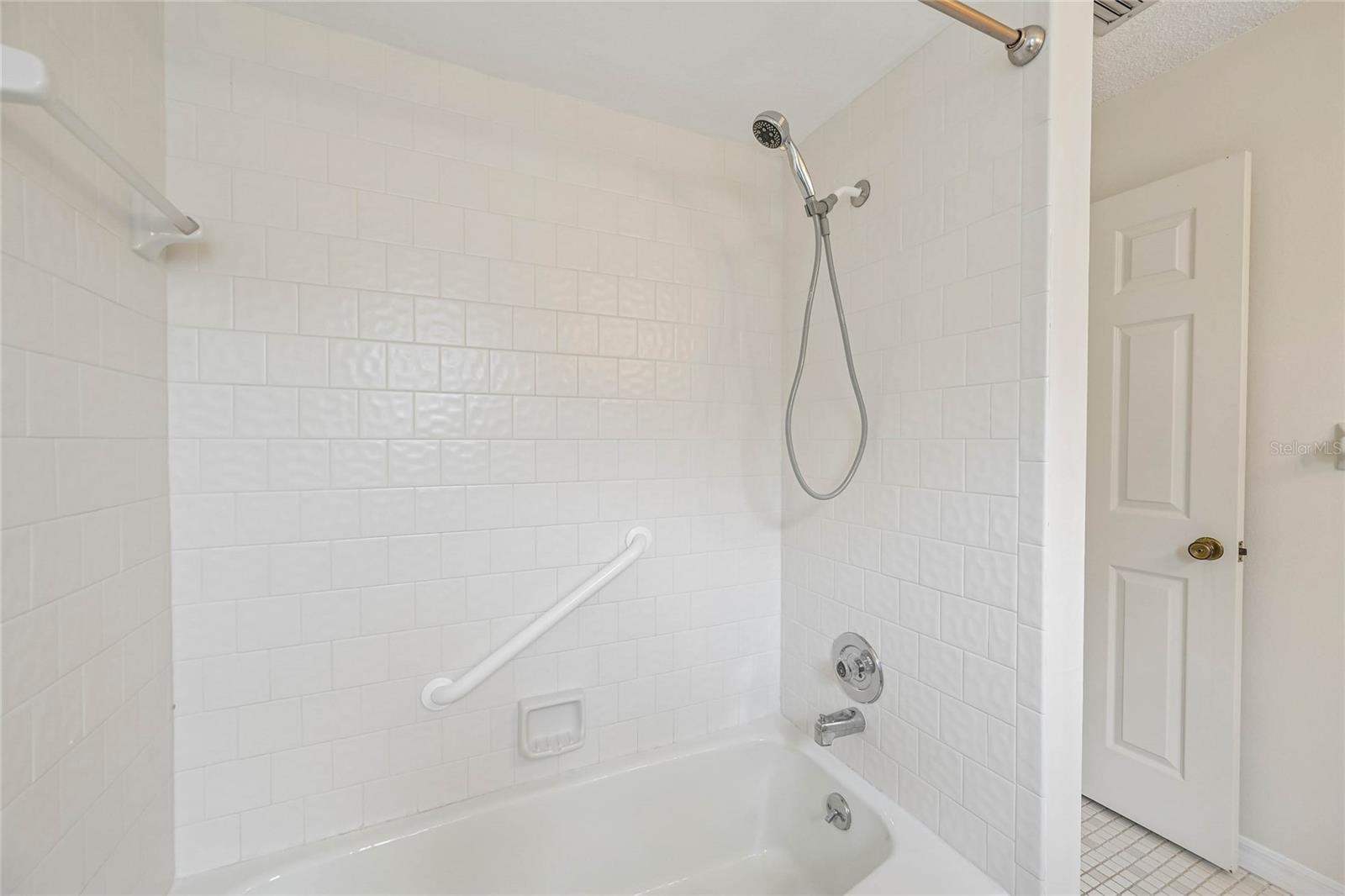 1441 STRADA D ORO — photo 25