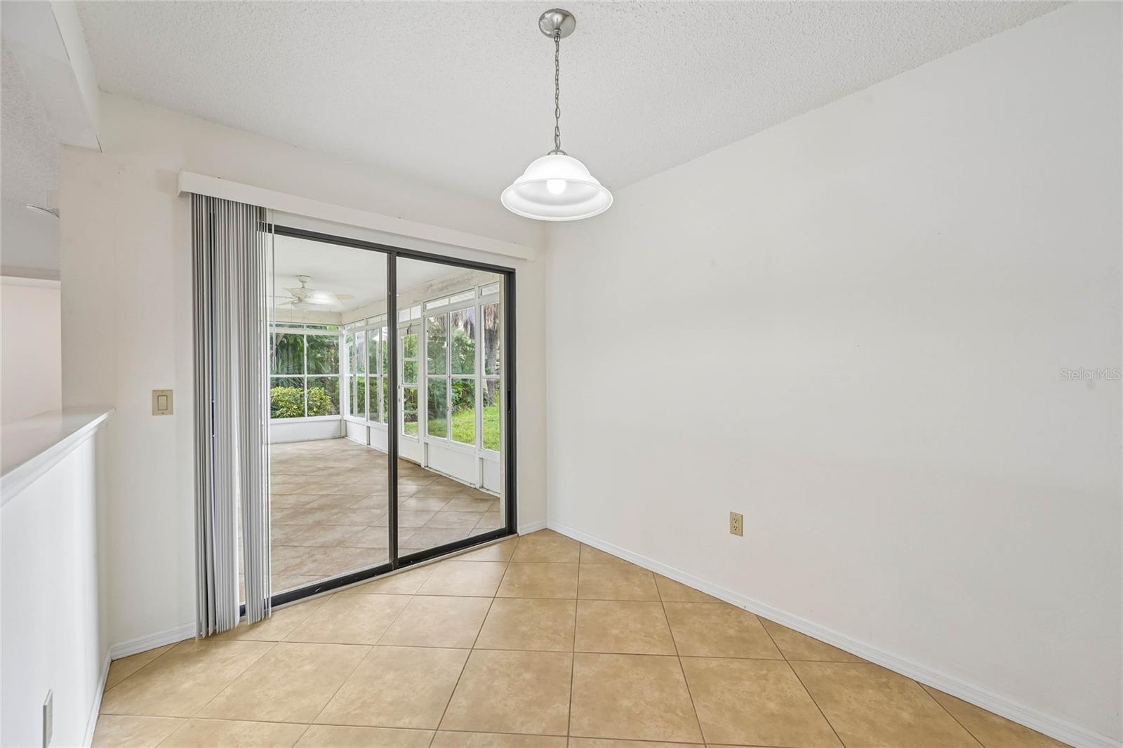 1441 STRADA D ORO — photo 12
