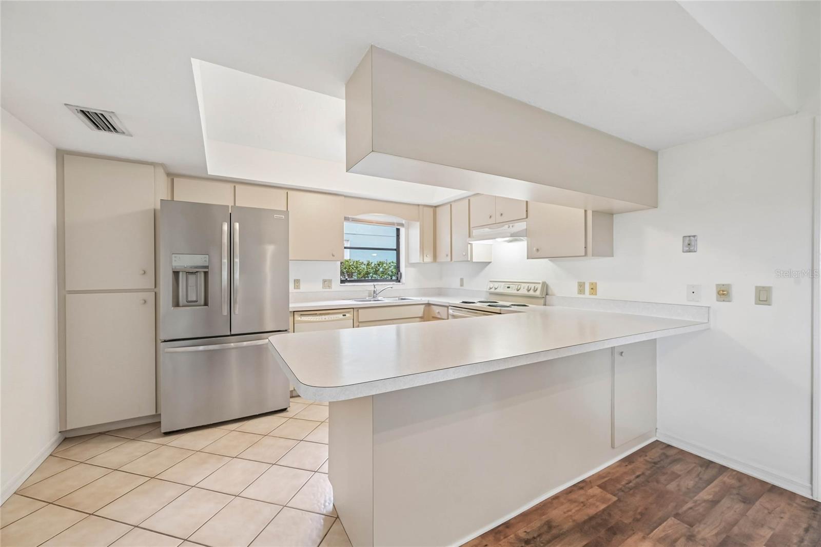 1441 STRADA D ORO — photo 14