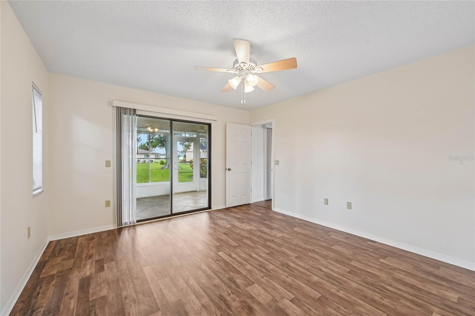 1441 STRADA D ORO — photo 27