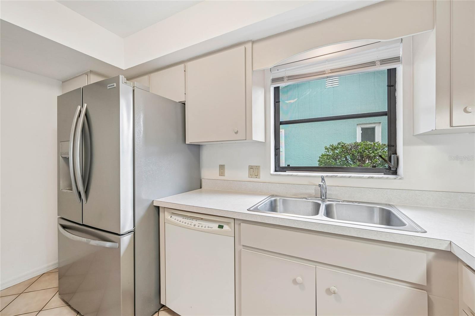 1441 STRADA D ORO — photo 17