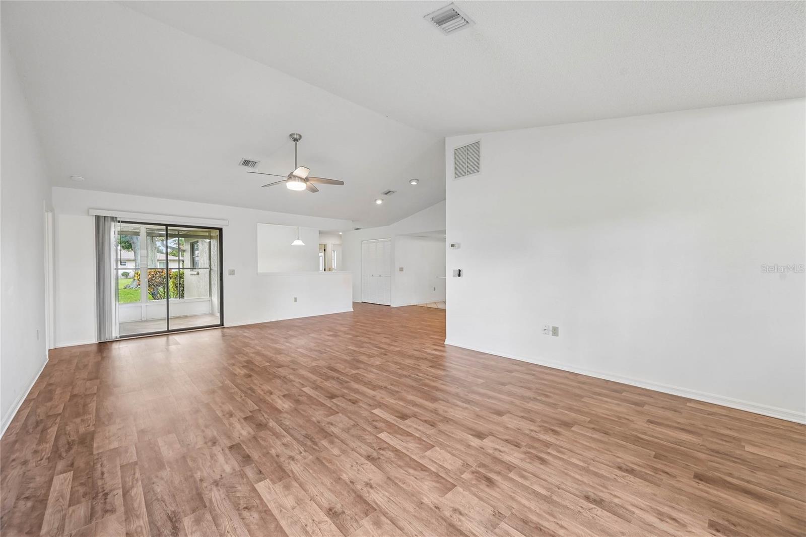 1441 STRADA D ORO — photo 8