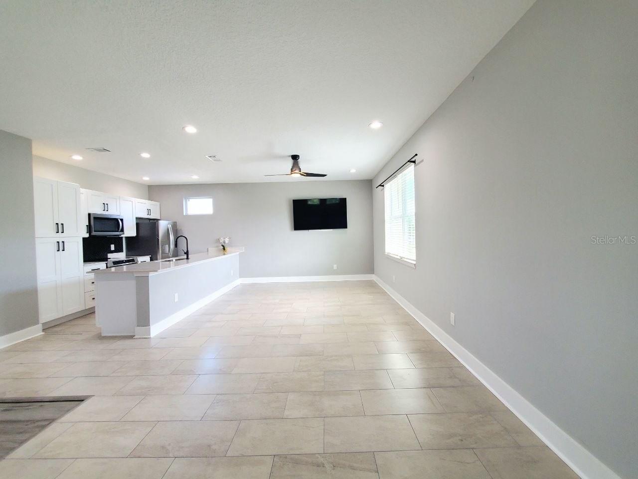 3420 TEMPLE ST #B — photo 4