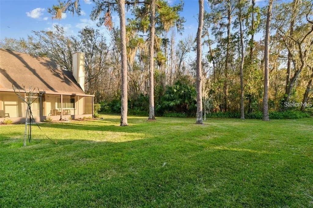 3612 PINE KNOT DR — photo 30
