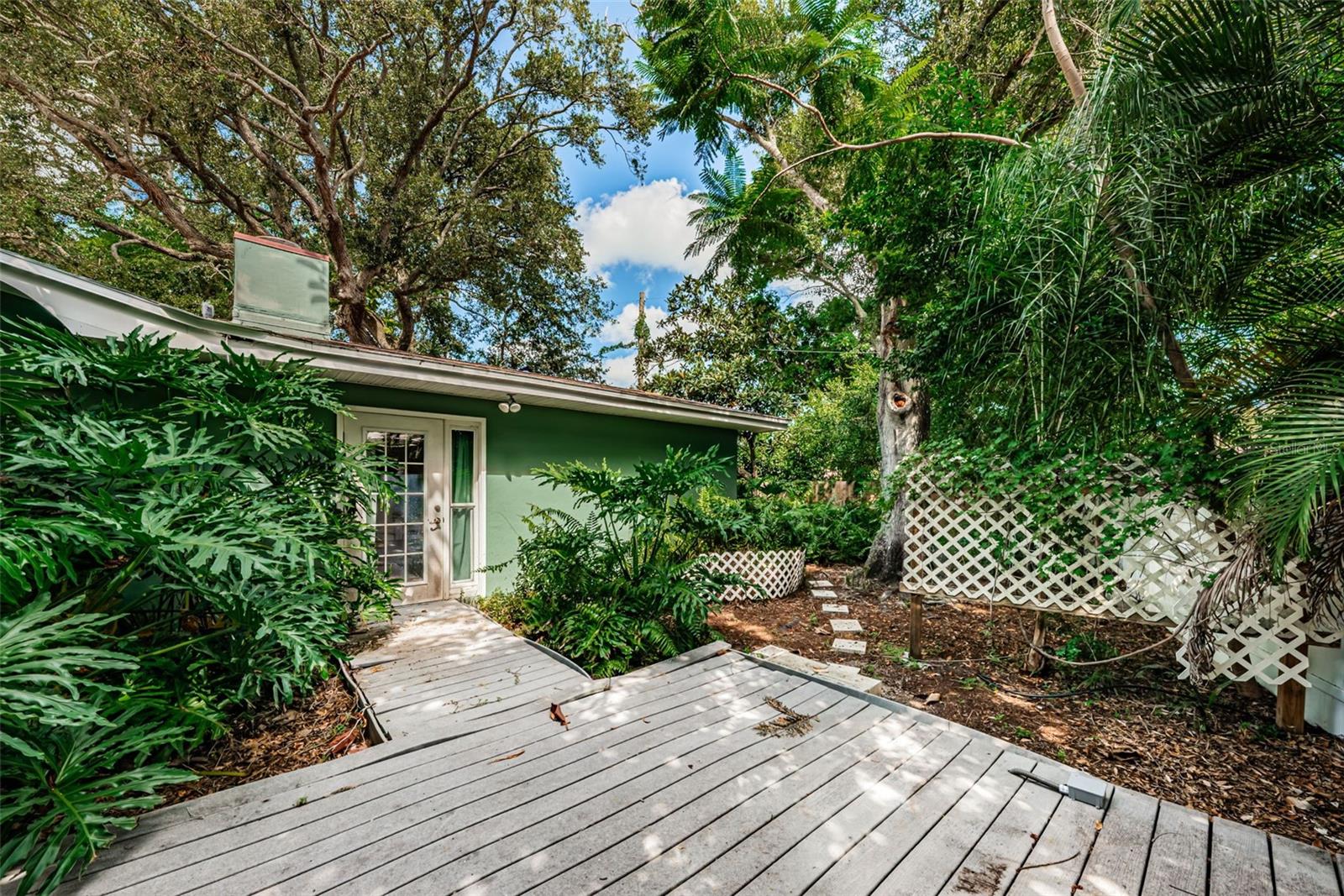499 JEWEL CT — photo 18