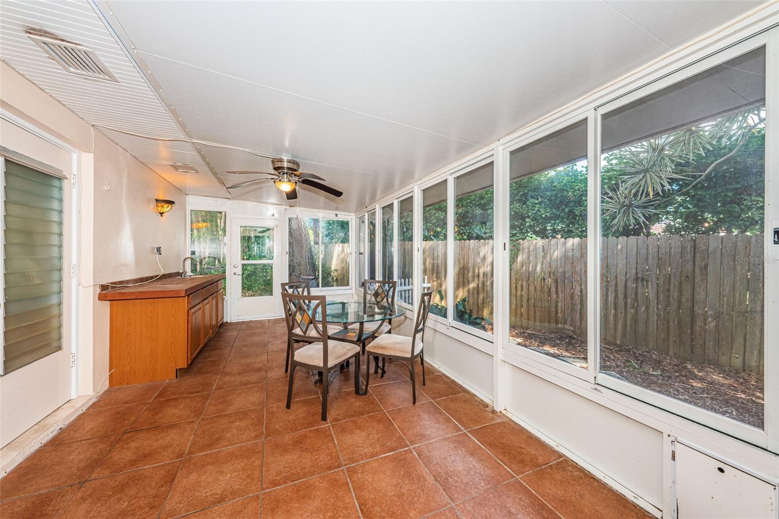499 JEWEL CT — photo 17