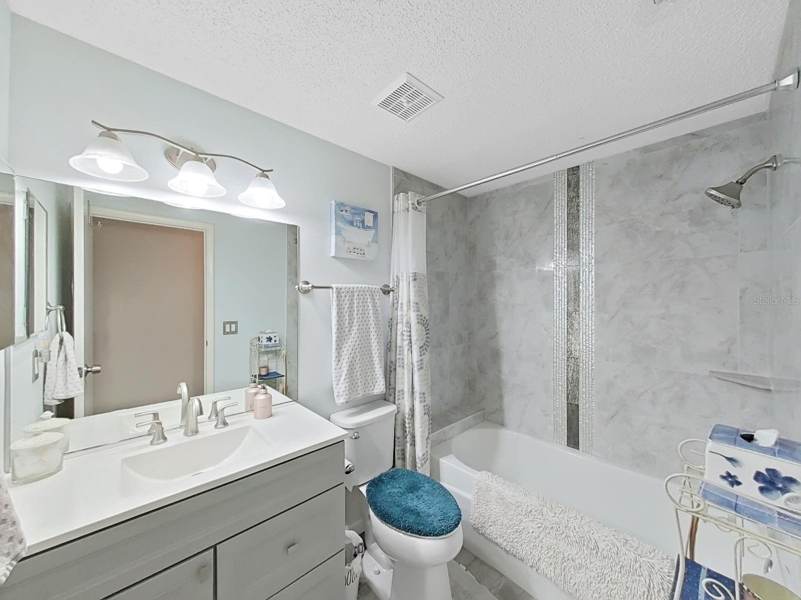 129 CAMPHOR CIR #C — photo 23