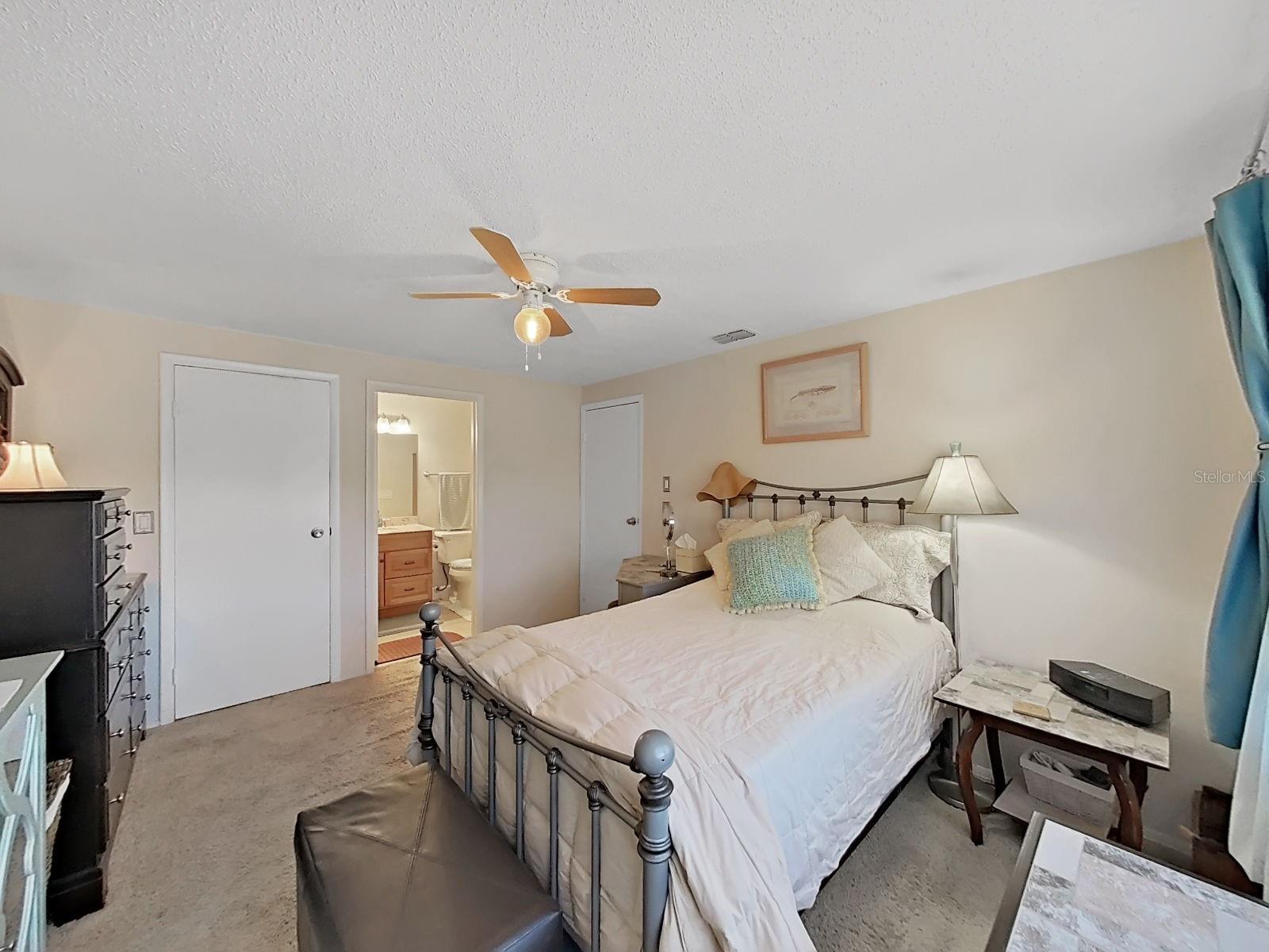 129 CAMPHOR CIR #C — photo 27