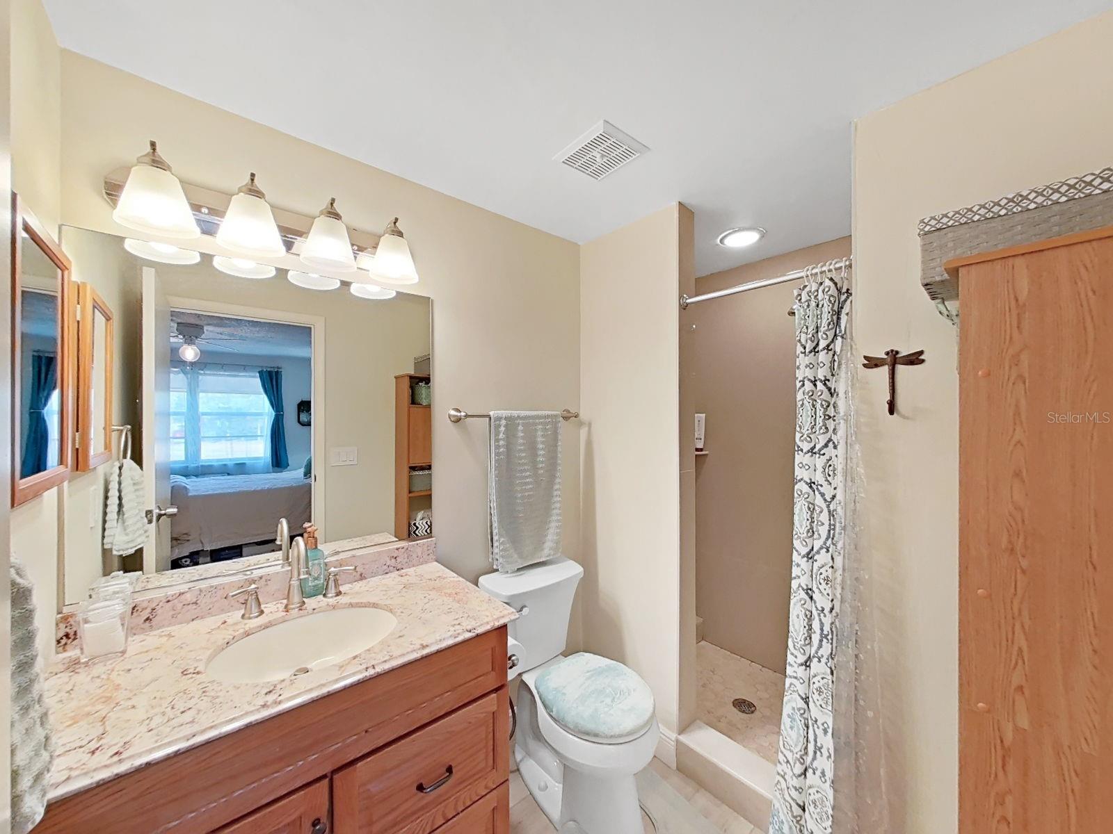 129 CAMPHOR CIR #C — photo 29