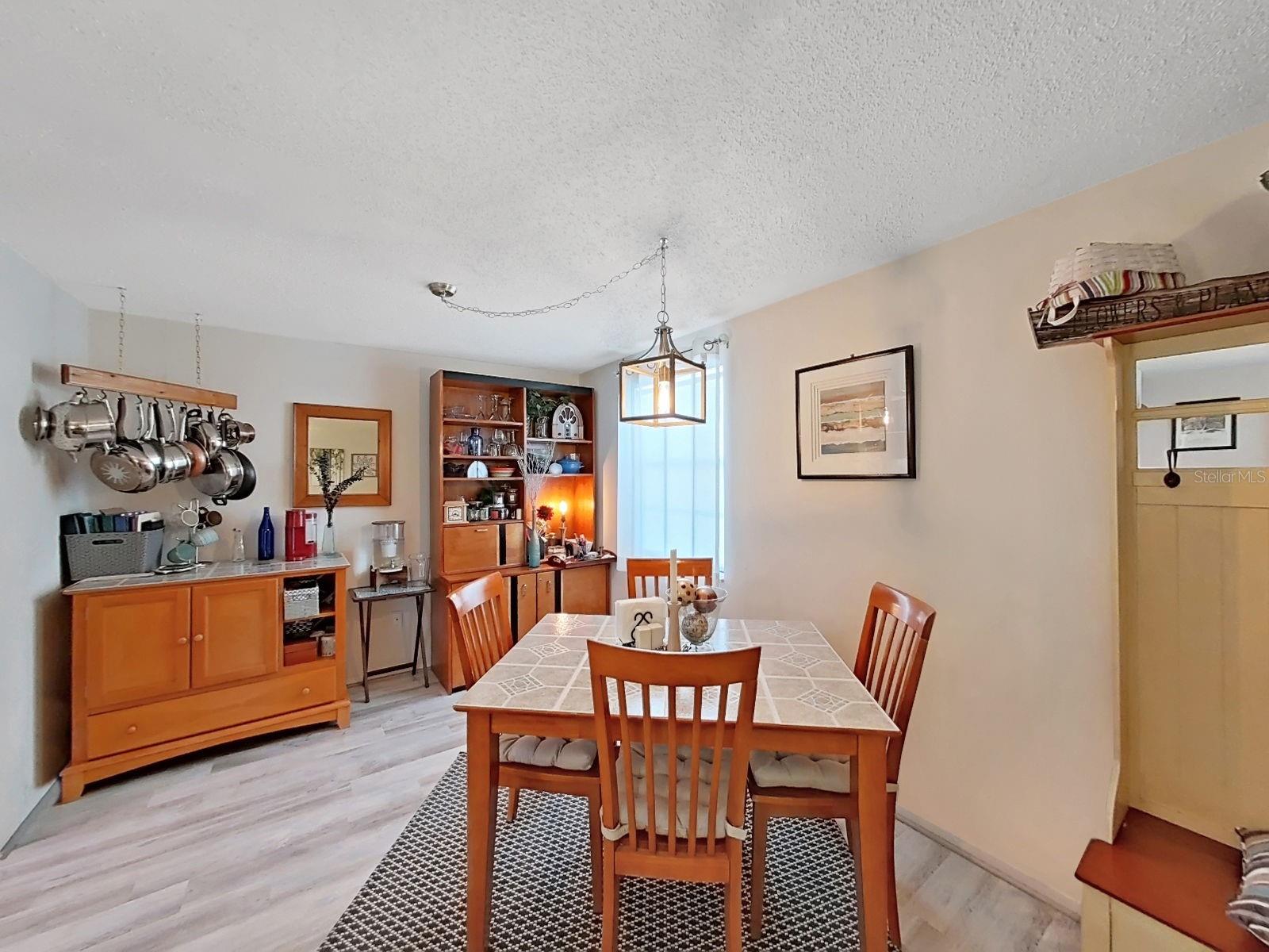 129 CAMPHOR CIR #C — photo 8